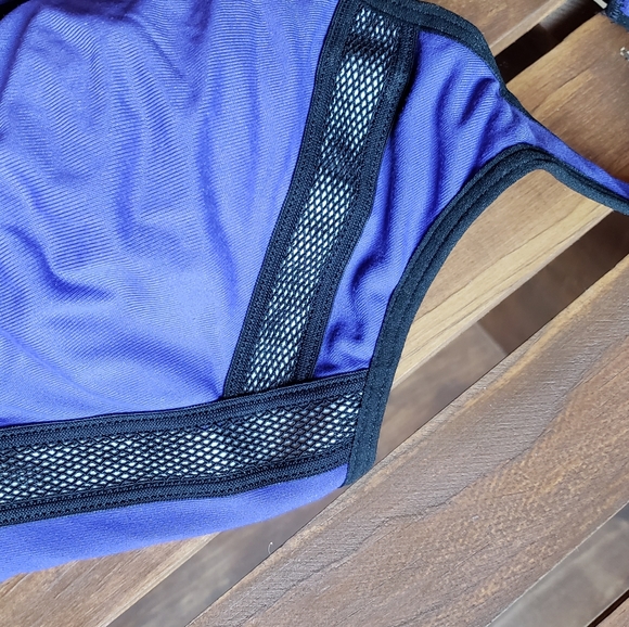 VSX Victoria's Secret Sports Bra - Picture 3 of 10